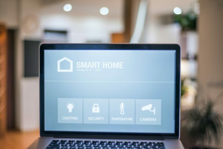 Achieve Optimal Comfort and Energy Efficiency: A Guide to Smart Thermostats for Your Home